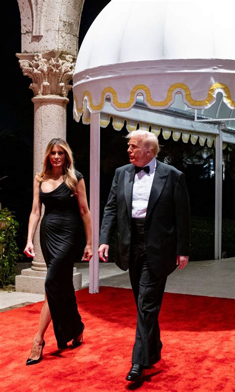 melania trump versace